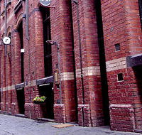 De Lacy - Pubs Perth