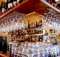 Don Dinnos - Pubs Perth