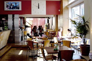 Kush Restaurant - Pubs Perth 0