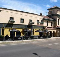 Ferntree Gully Hotel - Pubs Perth