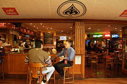 Aces Bar And Bistro - Pubs Perth 0