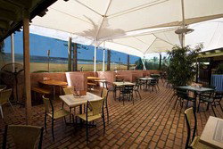 Kirra Beach Hotel - Pubs Perth 0