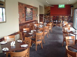 Elgin Inn Hotel - Pubs Perth 1