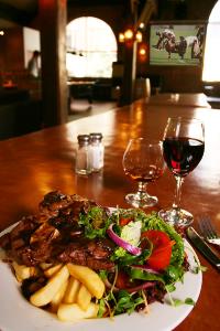 Brewhouse Brewery Sports Bar And Grill - Pubs Perth 2