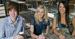 Horizons Cocktail Lounge - Pubs Perth 2