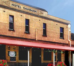 Oakbank Hotel - Pubs Perth 2
