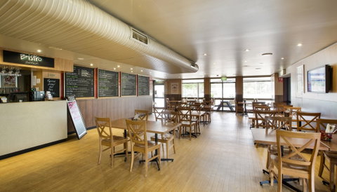 Castle Hill Tavern - Pubs Perth 2
