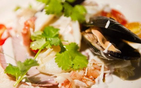 Sails Restaurant Noosa - Pubs Perth 1