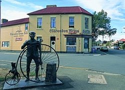Clarendon Arms Hotel - Pubs Perth 0