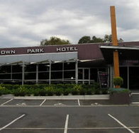 Sandown Park Hotel - Pubs Perth