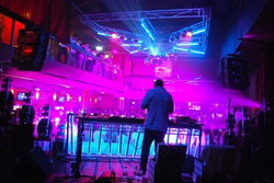 Amplifier Capitol - Pubs Perth 1