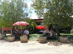 Albion Hotel Swifts Creek - Pubs Perth 2