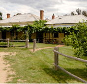 The Blue Duck Inn Hotel - Pubs Perth