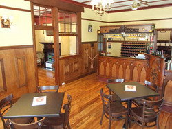 The Altar At Beaufort House - Pubs Perth 0