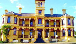 The Queenscliff Historic Royal Hotel - Pubs Perth 0