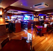 Rattle n Hum Port Douglas - Pubs Perth