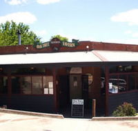 The Oak Tree Tavern - Pubs Perth