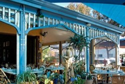 Georges Meze - Pubs Perth 0