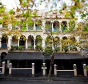 World Bar - Pubs Perth