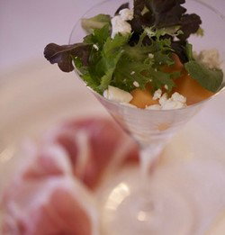 Julios - Pubs Perth 1