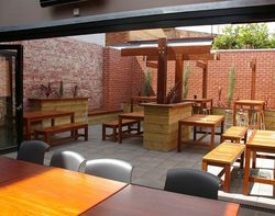 Union Hotel - Pubs Perth 2