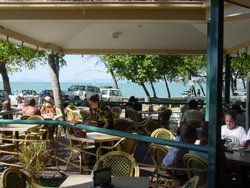 Apres Beach Bar & Grill - Palm Cove - Pubs Perth 2