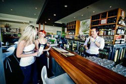 Henry Rous Tavern Hotel - Pubs Perth 3