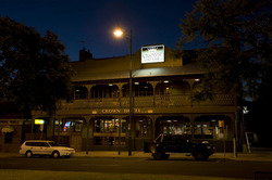 Crown Hotel - Pubs Perth 3