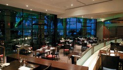 Frasers Restaurant - Pubs Perth 3