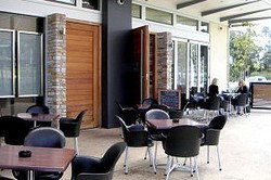 Floreat Tavern Bar & Restaurant - Pubs Perth 3