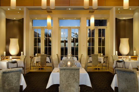 Origins Restaurant At Pan Pacific - Pubs Perth 4