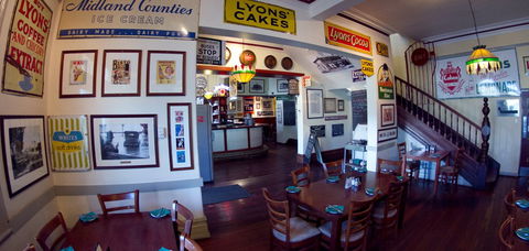 Woodbridge Hotel - Pubs Perth 0