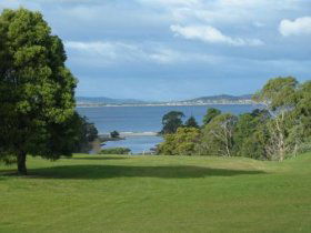 Kingston Beach Golf Club - Pubs Perth 0