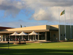 The Grange Golf Club - Pubs Perth 2