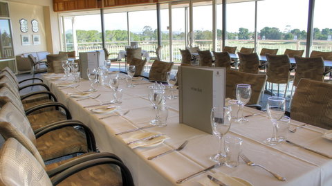 Glenelg Golf Club - Pubs Perth 3