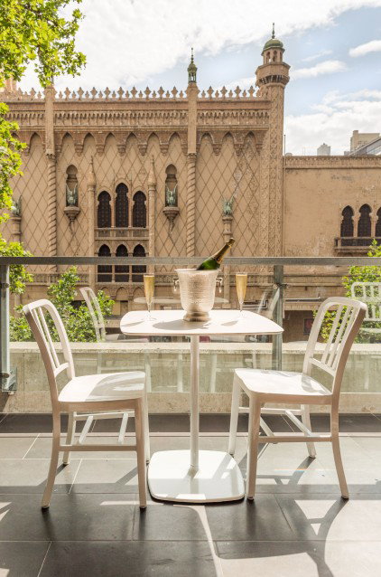 Dutchess - Pubs Perth 8