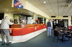 Greenacre Tavern - Pubs Perth 2