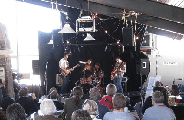 Sundeck Hotel - Pubs Perth 2