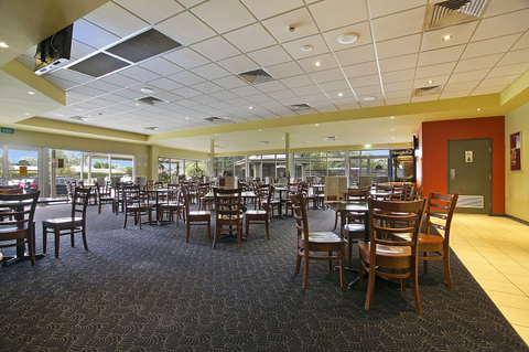 Lakeside Village Tavern - Pubs Perth 5