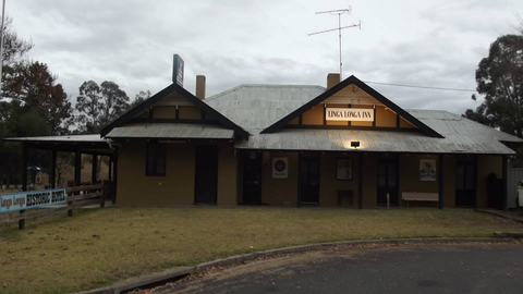 Linga Longa Inn - Pubs Perth 0