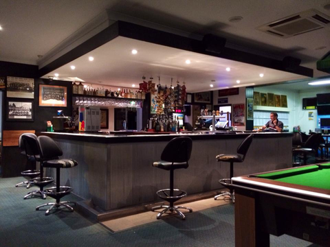 Queens Arms Hotel - Pubs Perth 4