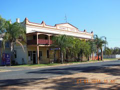 Railway Hotel - Pubs Perth 4