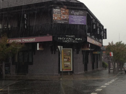 Royal Inn Hotel Waratah - Pubs Perth 0
