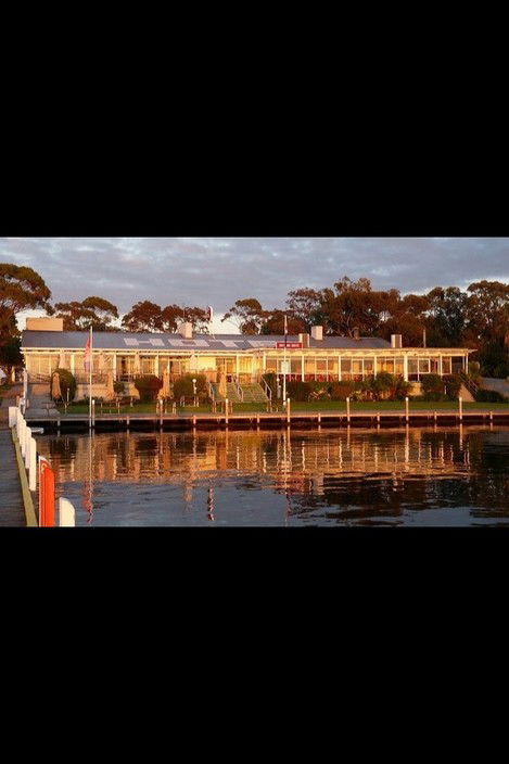 Metung Hotel - Pubs Perth 3