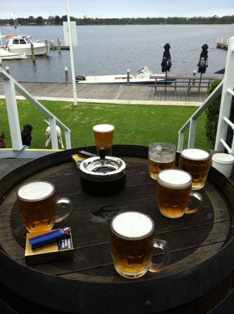 Metung Hotel - Pubs Perth 7