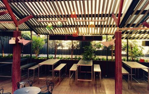 Oasis Bar - Pubs Perth 3