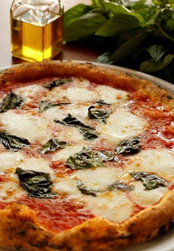 Via Napoli Pizzeria - Pubs Perth 3