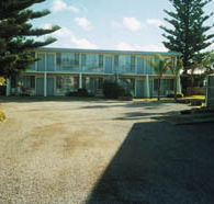 Troubridge Hotel - Pubs Perth