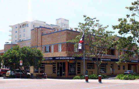 Port Macquarie Hotel - Pubs Perth 3