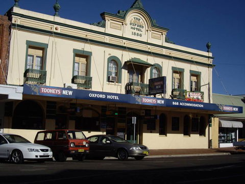 Oxford Hotel - Pubs Perth 2